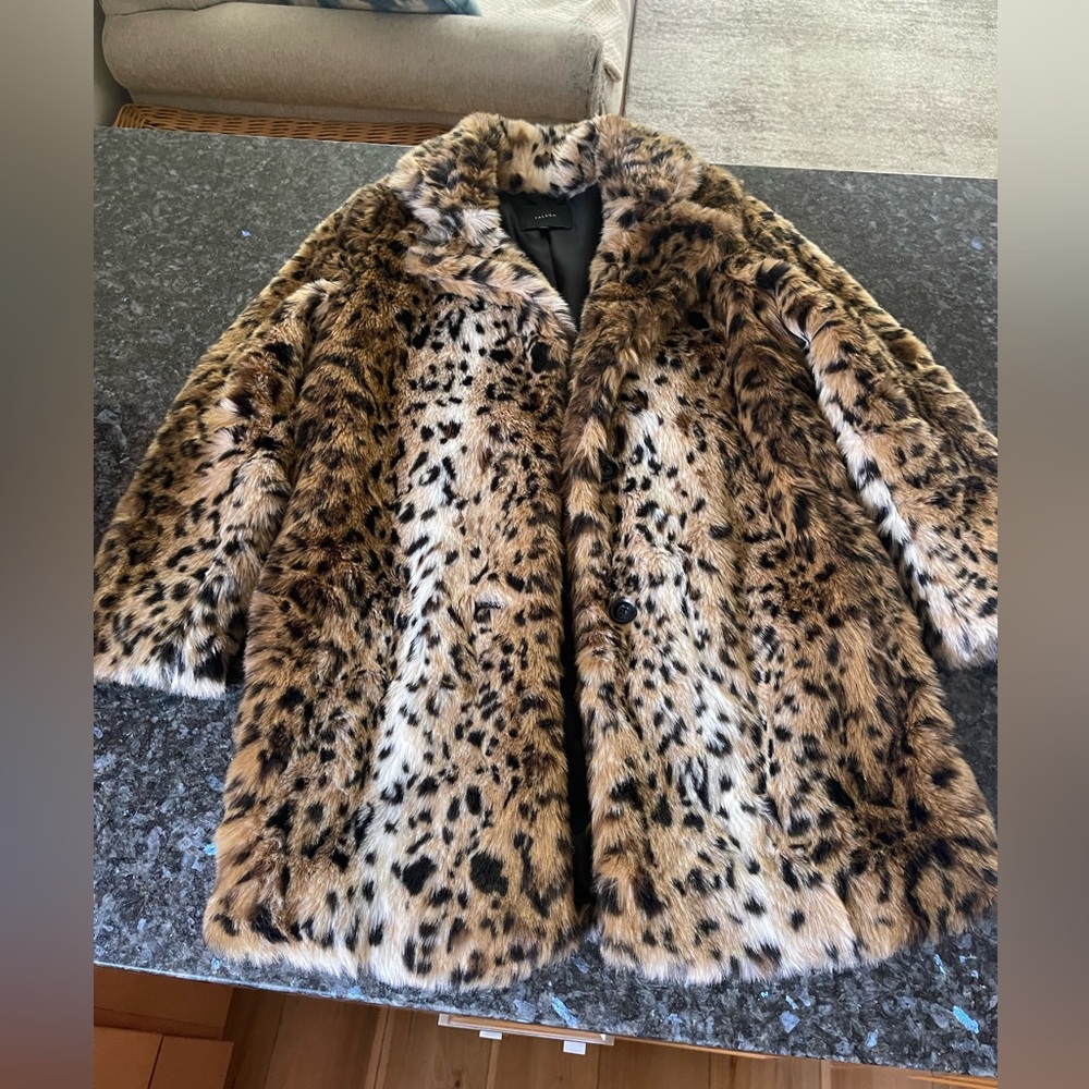 Aritzia Talula Faux Fur Jacket
